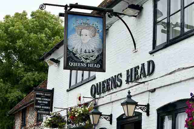 english pub 